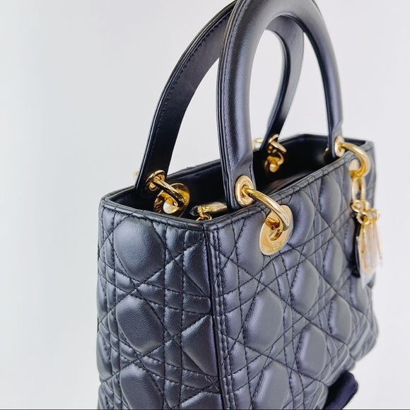 Medium black lambskin lady Dior bag - Picture 2 of 6